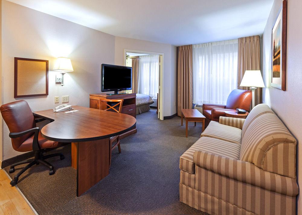 Candlewood Suites Dallas Market Center-Love Field By Ihg Bagian luar foto