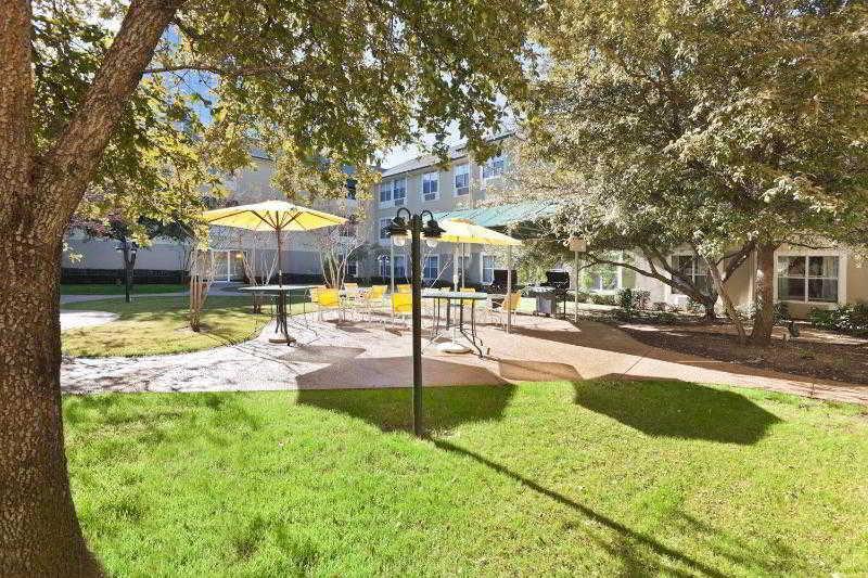 Candlewood Suites Dallas Market Center-Love Field By Ihg Bagian luar foto