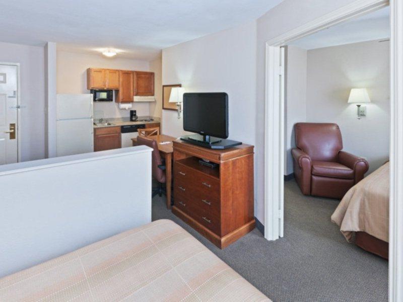Candlewood Suites Dallas Market Center-Love Field By Ihg Bagian luar foto